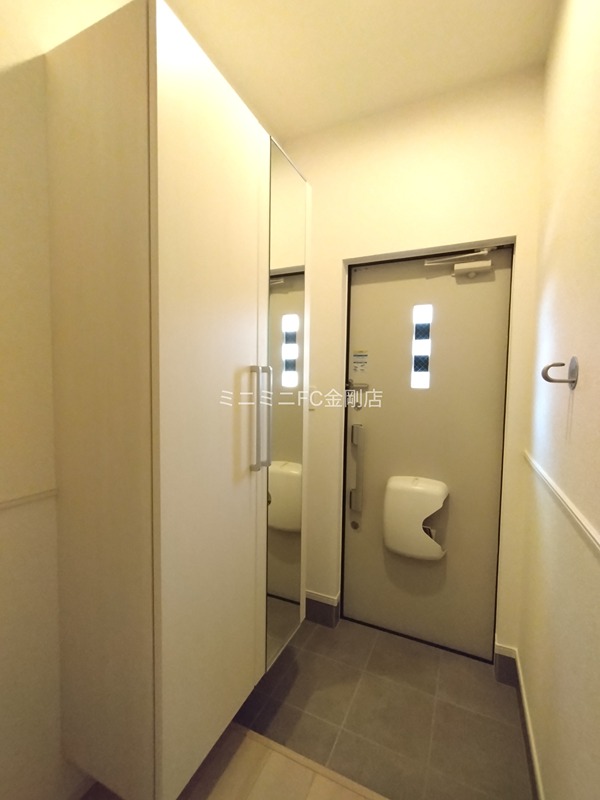 フェルド菩提 玄関