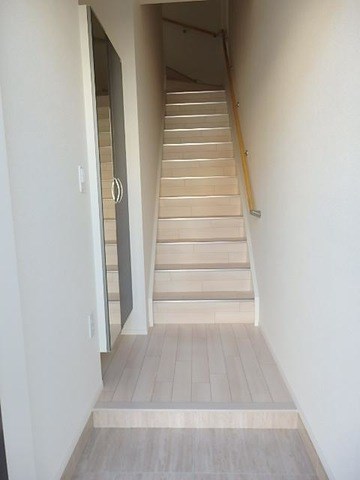 エスト・ヴィラ(Est Villa) 玄関