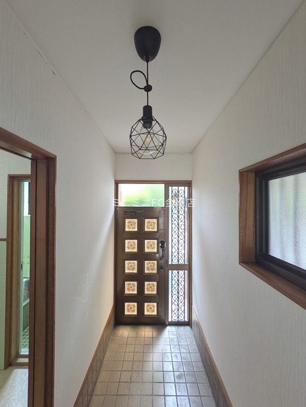 甲田6丁戸建 玄関