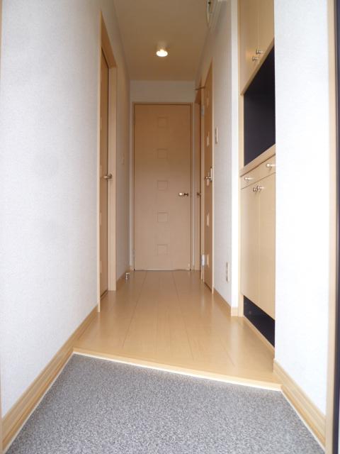 ベァーフルート深井　A棟 玄関