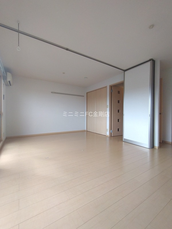 ベァーフルート深井　A棟 リビング