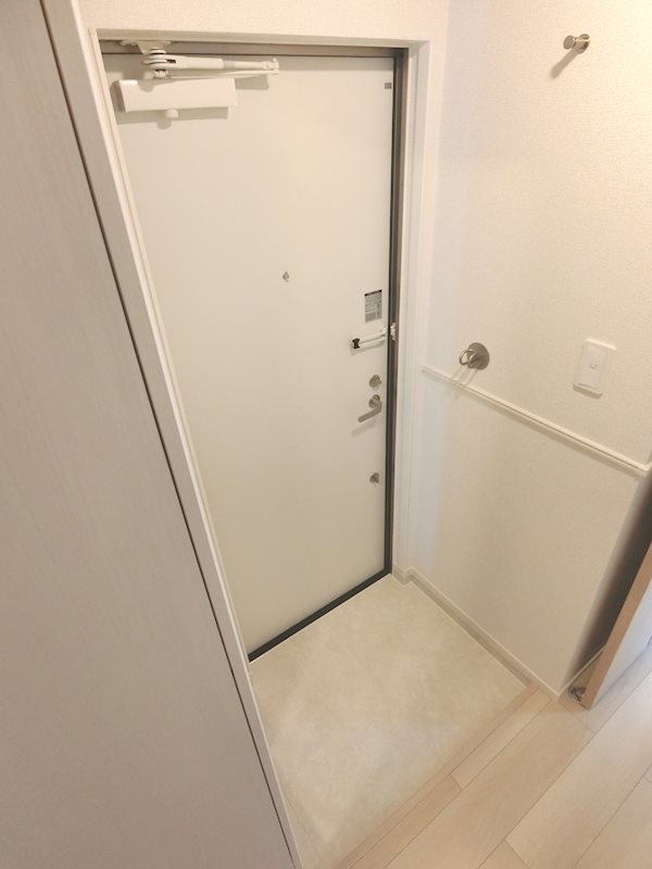 ロンガ　ヴィータ和泉Ⅱ 玄関