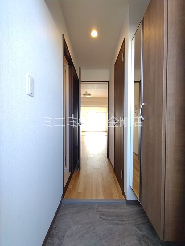 FREEDOM residence堺深井沢町 玄関