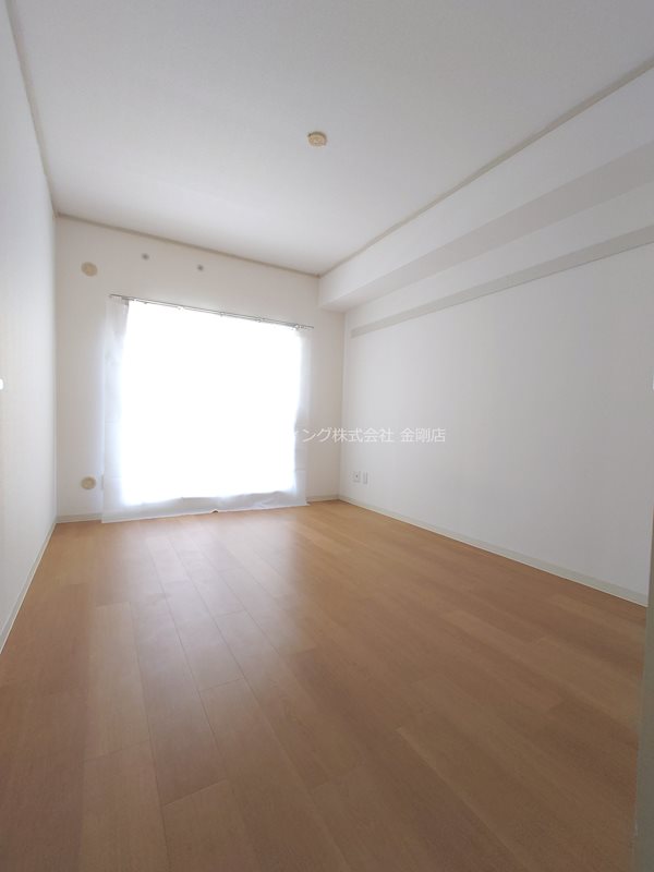 URいぶき野三丁目団地6号棟 ベッドルーム