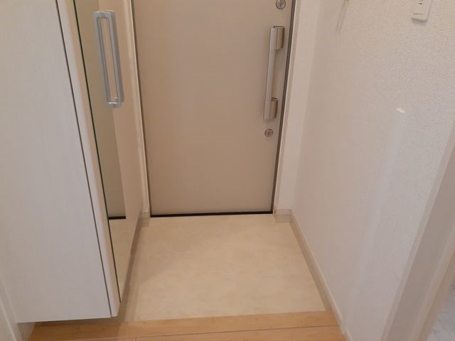 グランフォレスト 玄関