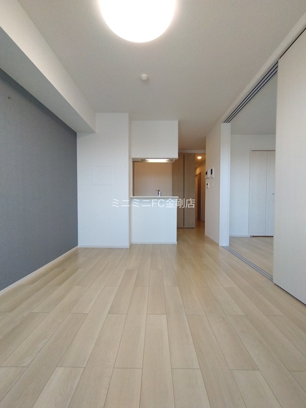 アイマコート　初芝 リビング