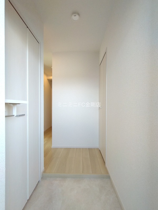 アイマコート　初芝 玄関