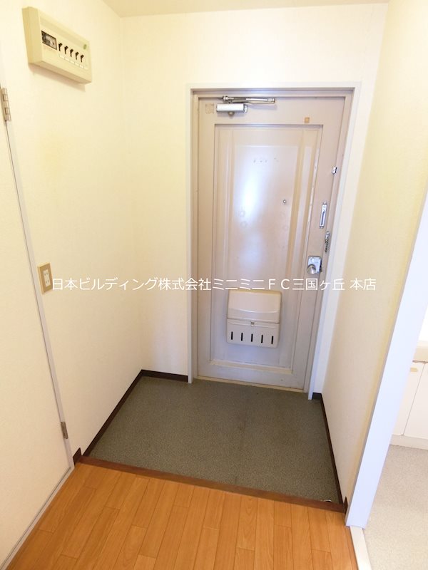 レナジア深井 玄関