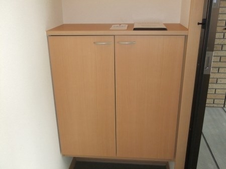 グラステイル　A 玄関