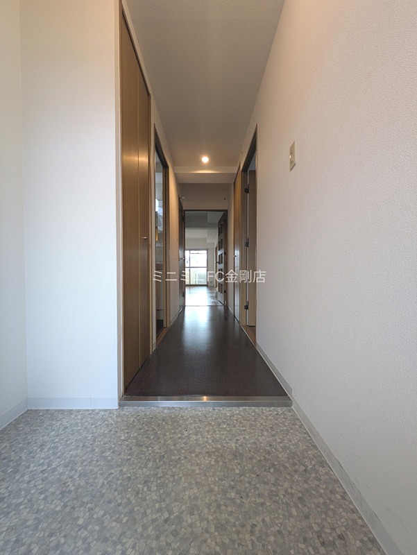 ベル・ヴィラージュ北野田 玄関