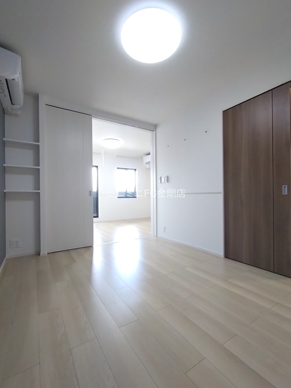 メゾンルミネ若松 ベッドルーム