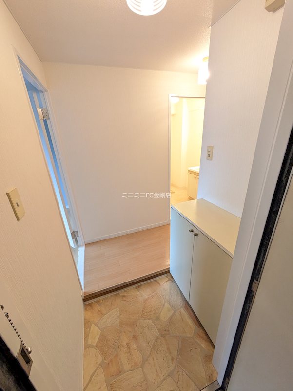 ラフィーネ深井清水 玄関