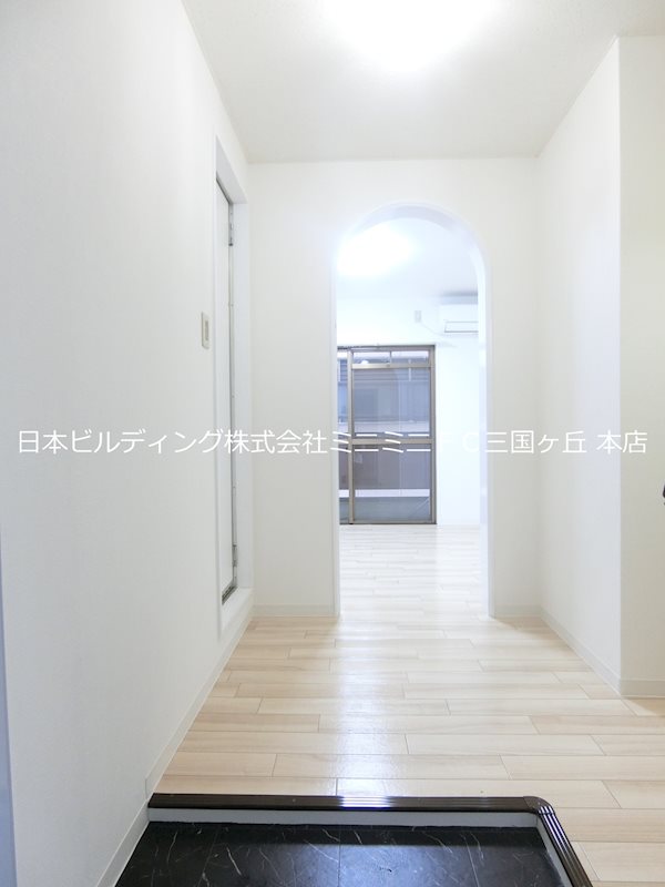 コスモ深井 玄関