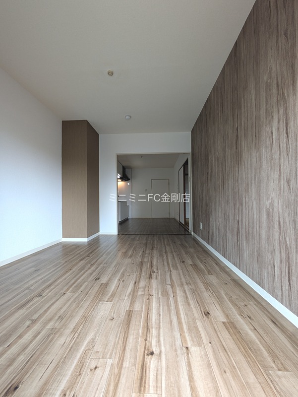 レナジア深井 リビング