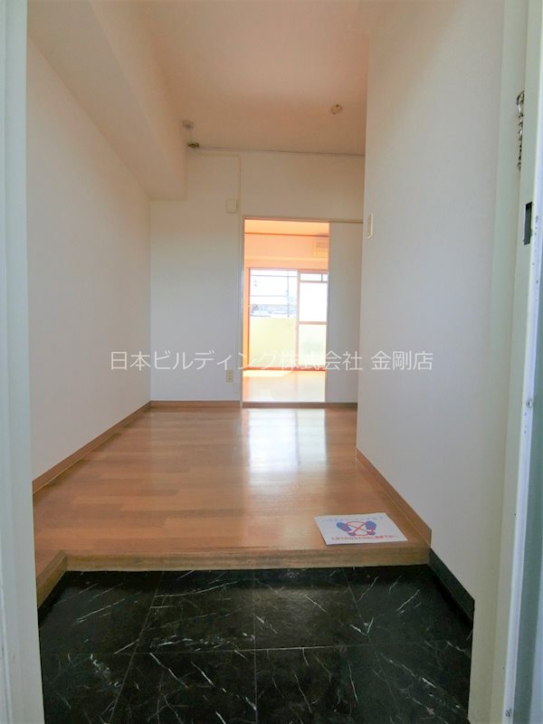 WEST VILLAGE 玄関