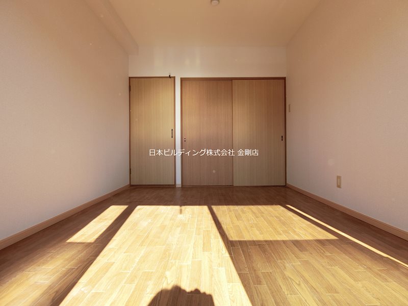 アレーゼF ベッドルーム