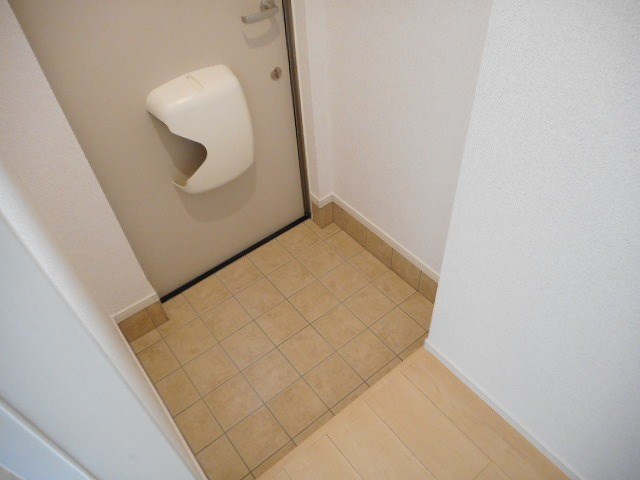 フォンデ 玄関
