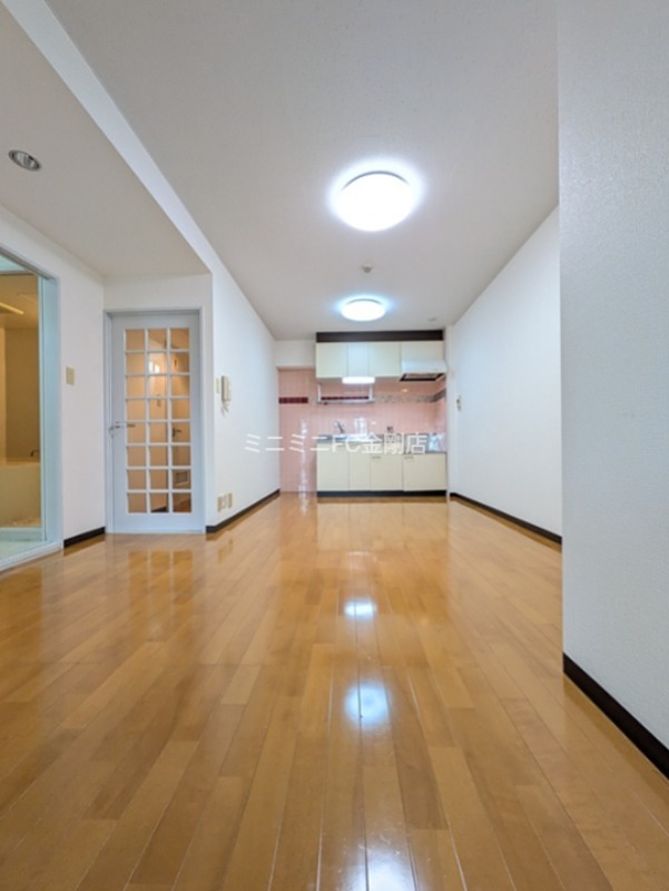 エミール・ガーデン リビング