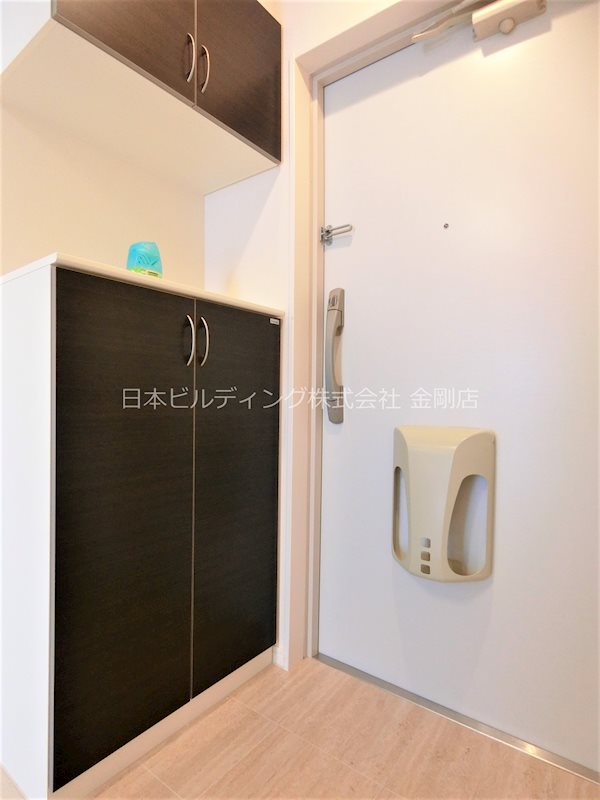 光明池レジーナ 玄関