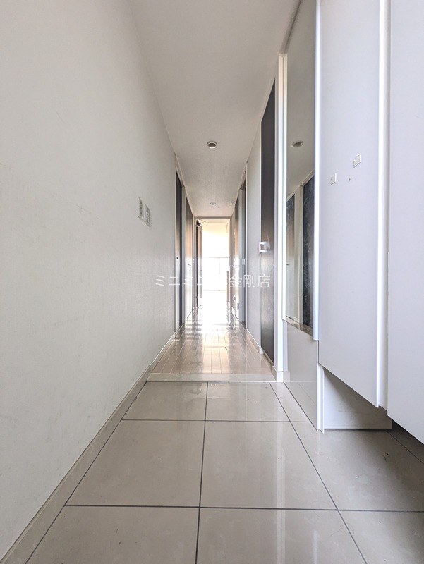 ヴューイスト泉ヶ丘 玄関