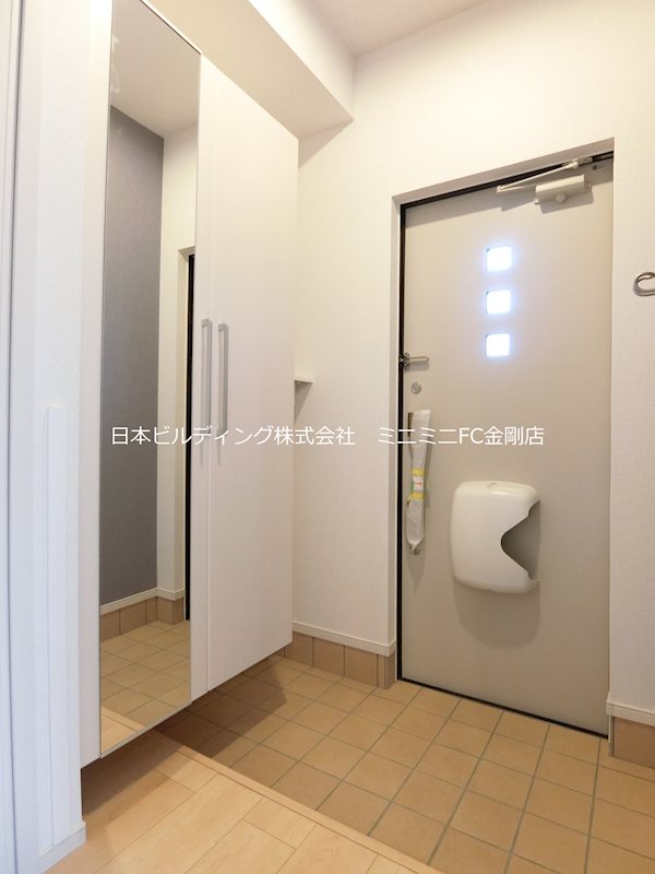 ラウレア 玄関