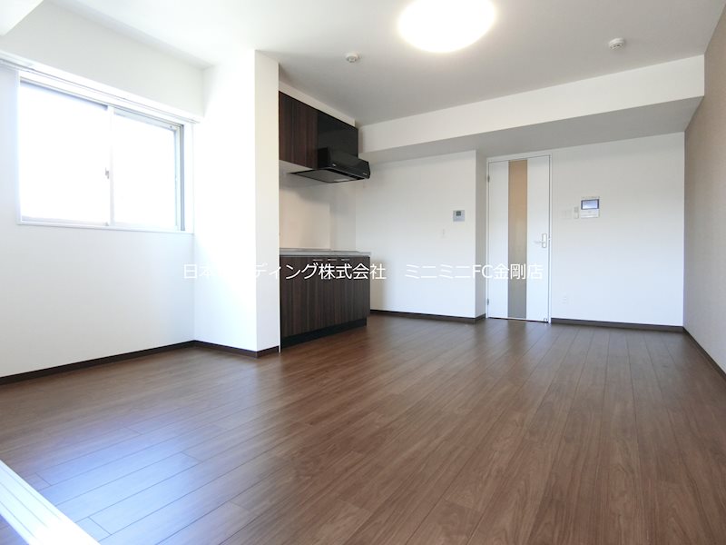 MANDARIN COURT 深井駅前 リビング