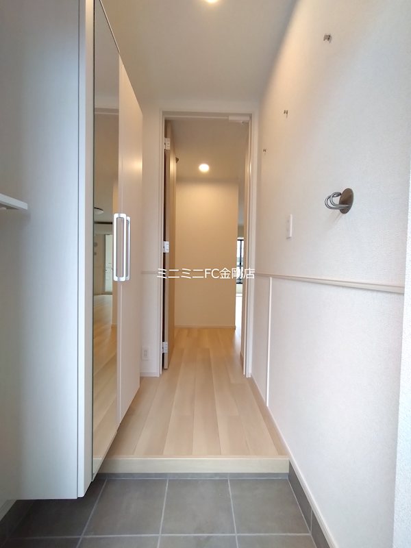 リ・ソレイユ 玄関