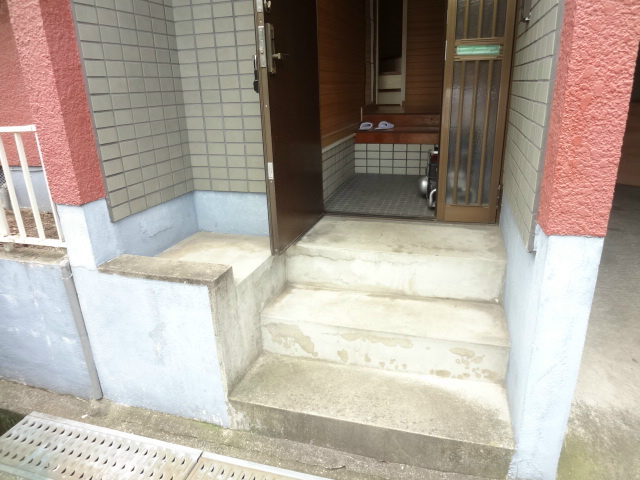 市町ガーデンハウス 玄関