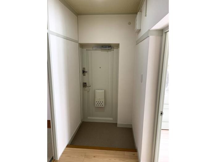 UR泉北茶山台二丁団地9棟 玄関