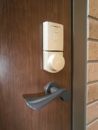 サウスメゾンジャスミン 玄関