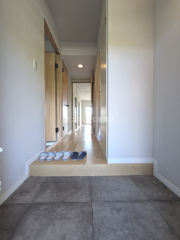 美加の台南海アーバンコンフォート壱番館 玄関