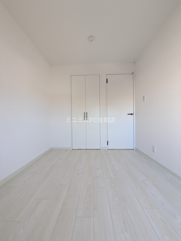 クリエオーレ初芝 ベッドルーム