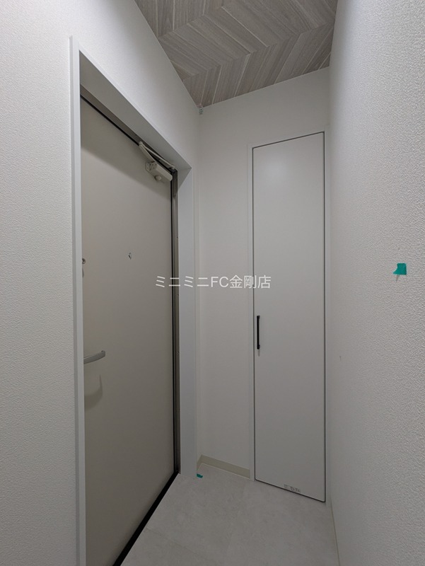 クリエオーレ初芝 玄関