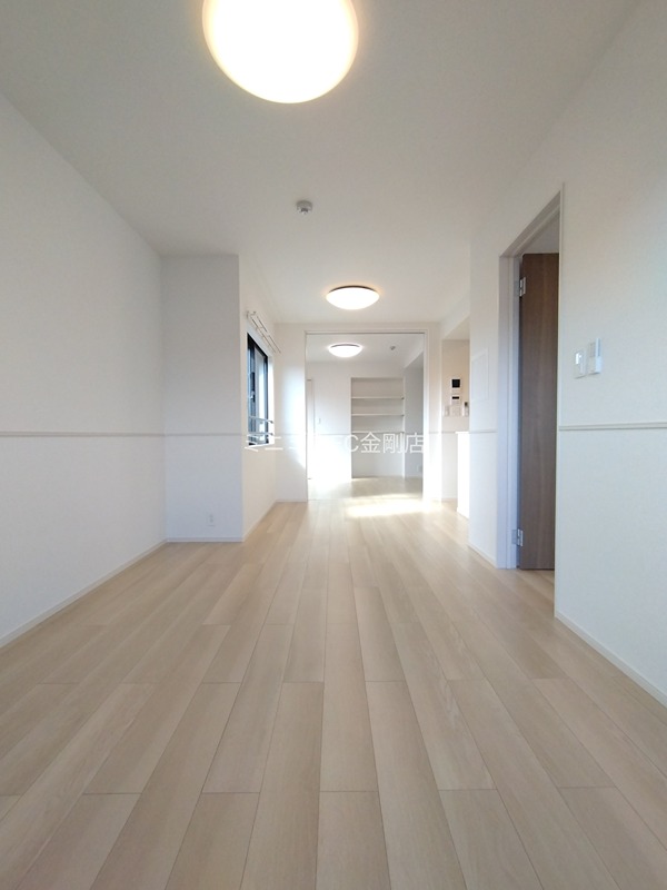 メゾンルミネ若松 リビング