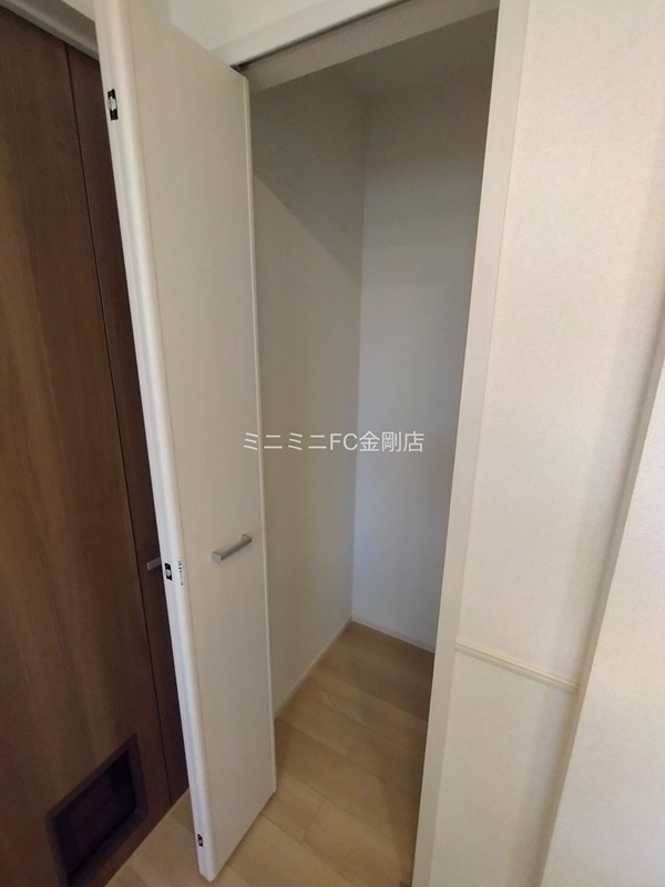 エヌ　プラス その他3