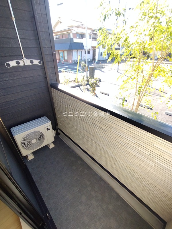 エヌ　プラス ベランダ