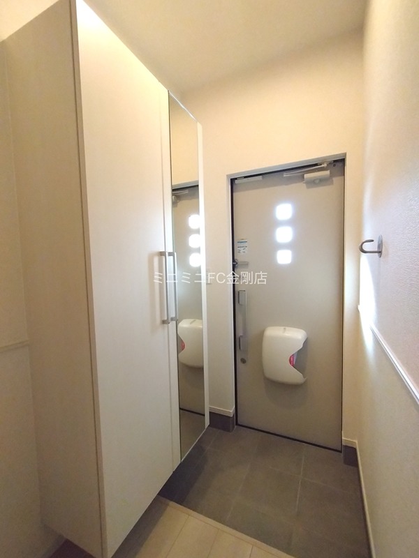 エヌ　プラス 玄関