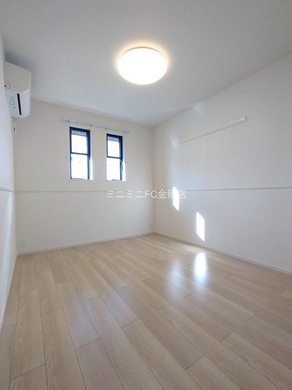 エヌ　プラス その他13