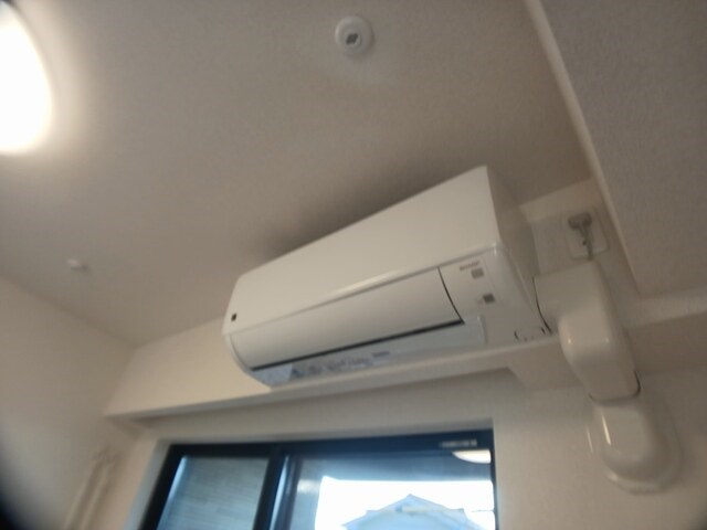 エヌ　プラス その他4