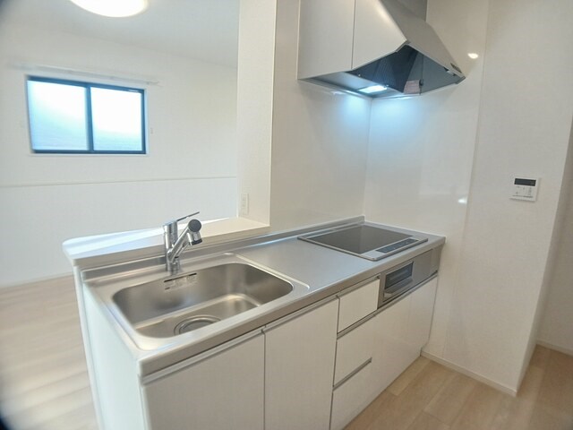 エヌ　プラス キッチン