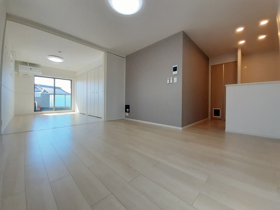 ロンガ　ヴィータ和泉Ⅱ リビング