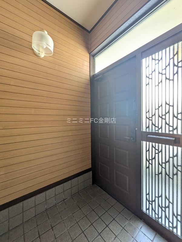 上田町貸家 玄関