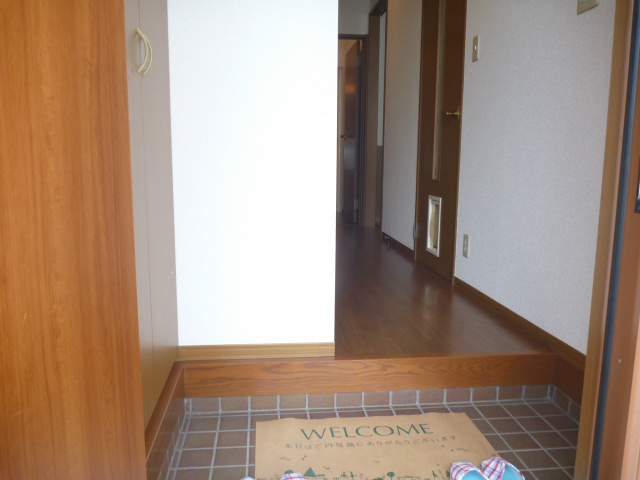 ドルフコート  玄関