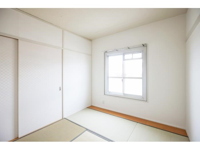 ＵＲ金剛団地　133号棟  ベッドルーム