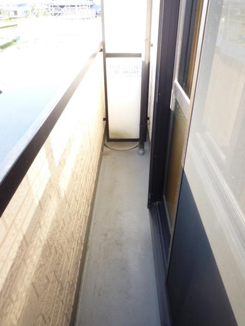 COZY HOUSE，GUMINOKI ベランダ