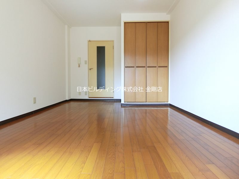 クレアール西川 ベッドルーム