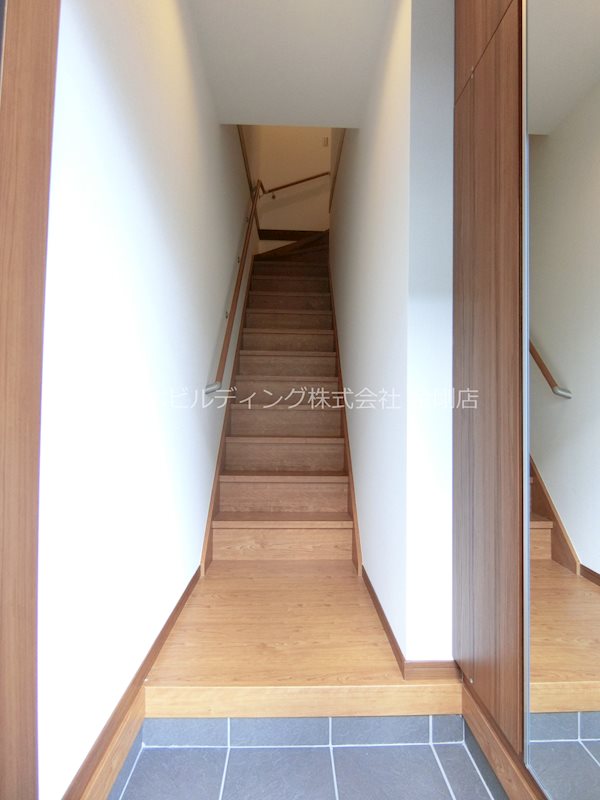 デュラ・カーサ　ラフィネⅡ 玄関