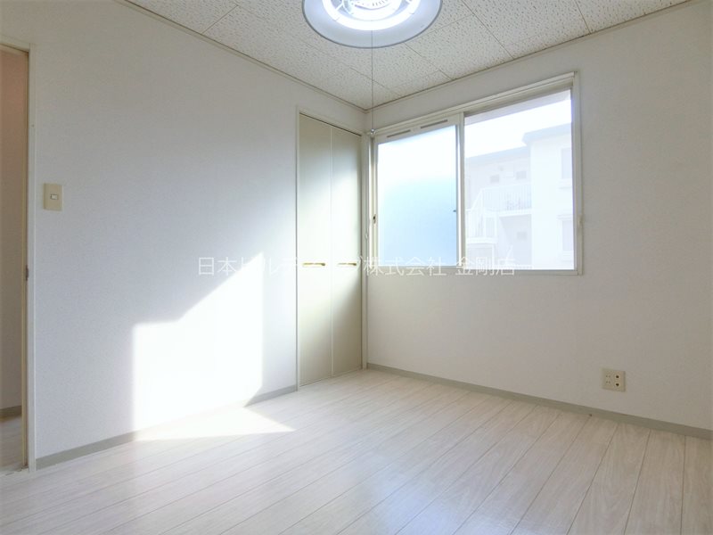 シャトード・イワネ１１号館 ベッドルーム