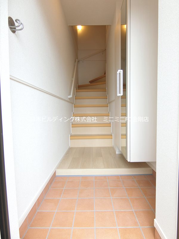 サジュールK 玄関