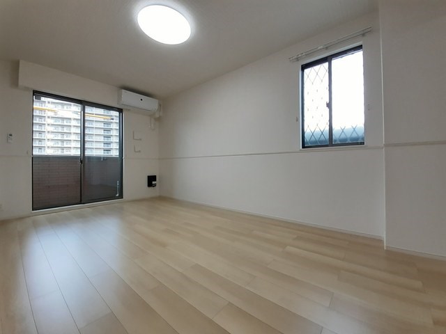 アーバンエステート和泉中央Ⅱ リビング